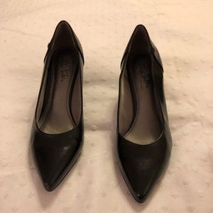 Life Stride black leather heels size 8